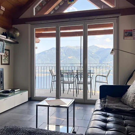 Panorama Mit Balkon & Seesicht